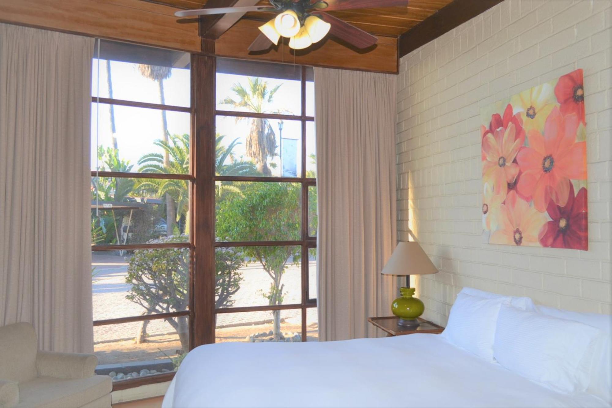 Hotel Quintas Papagayo Ensenada Szoba fotó